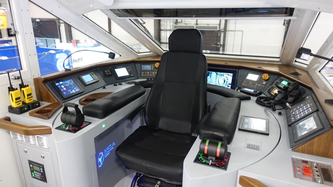 Электросудно Ecovolt